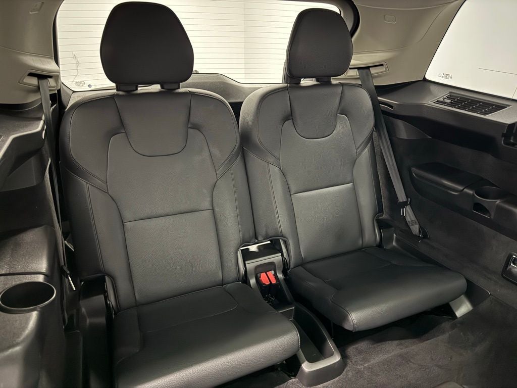 2024 Volvo XC90 Recharge Plug-In Hybrid T8 Core Bright Theme