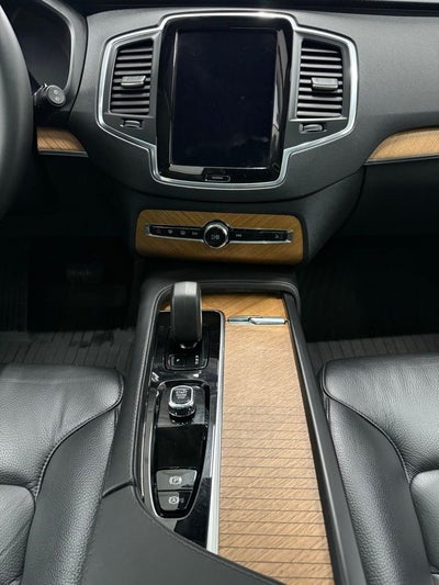 2024 Volvo XC90 Recharge Plug-In Hybrid T8 Core Bright Theme